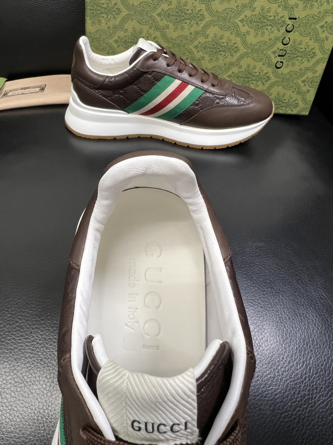 Gucci 高品质 顶级工艺品 古奇 专柜新款原厂配置，意大利进口牛皮面料，进口牛皮内里垫，透气舒适，鞋