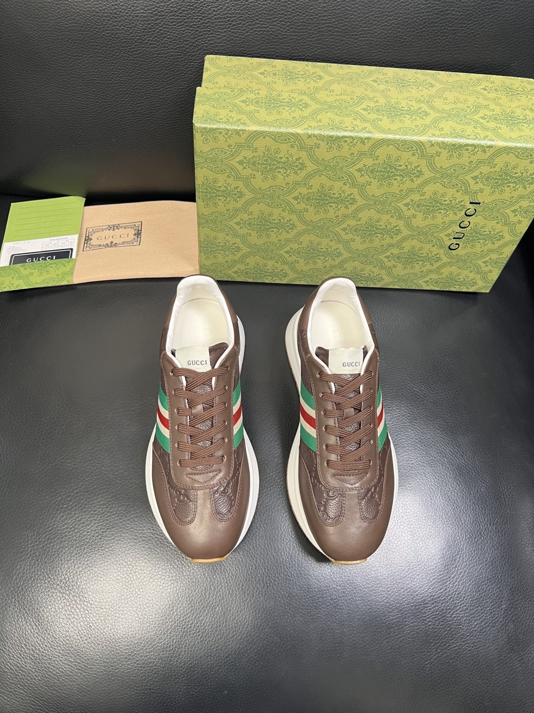 Gucci 高品质 顶级工艺品 古奇 专柜新款原厂配置，意大利进口牛皮面料，进口牛皮内里垫，透气舒适，鞋