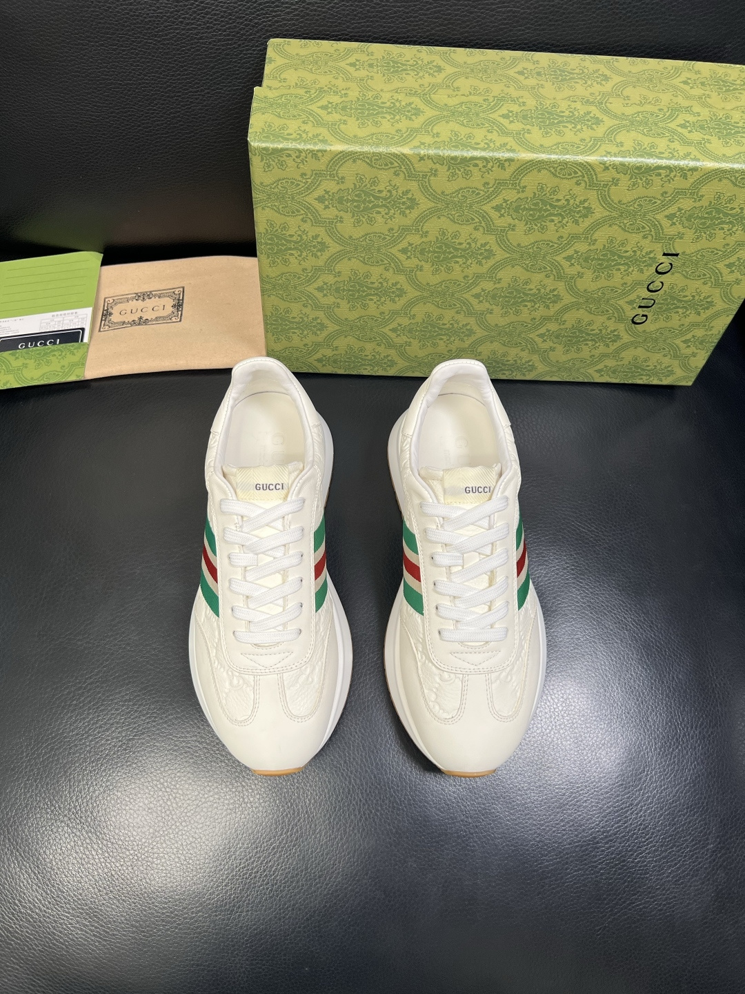 Gucci 高品质 顶级工艺品 古奇 专柜新款原厂配置，意大利进口牛皮面料，进口牛皮内里垫，透气舒适，鞋