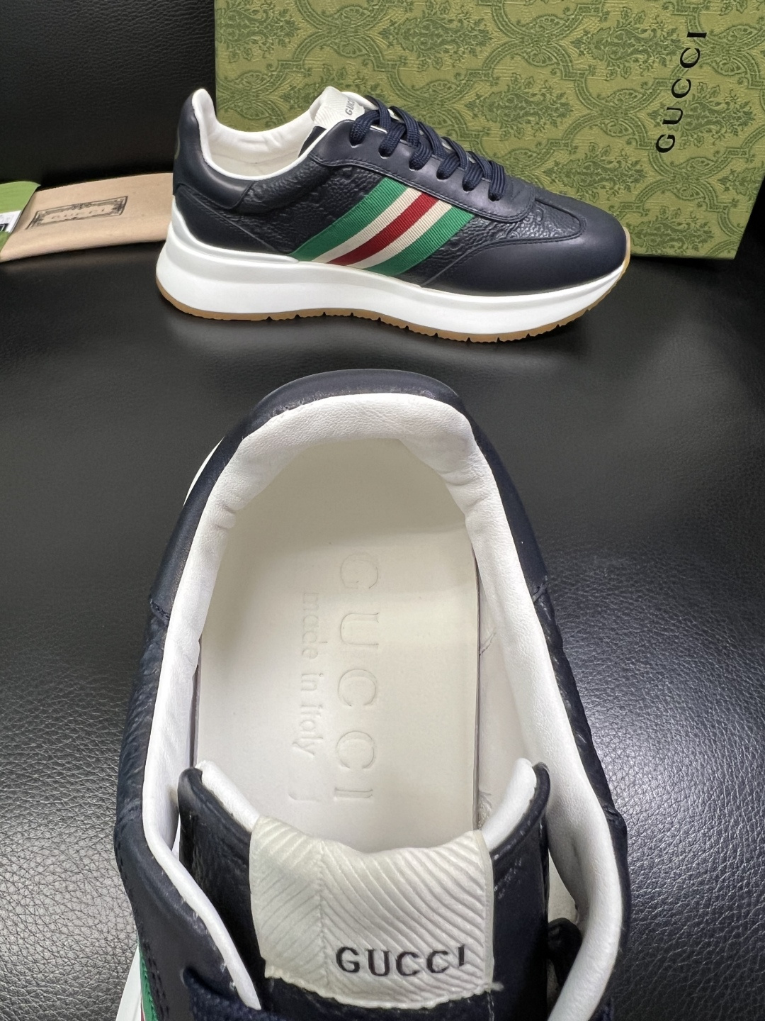 Gucci 高品质 顶级工艺品 古奇 专柜新款原厂配置，意大利进口牛皮面料，进口牛皮内里垫，透气舒适，鞋