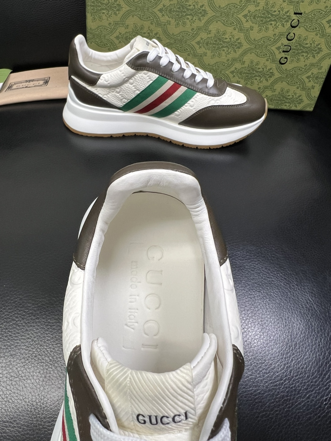 Gucci 高品质 顶级工艺品 古奇 专柜新款原厂配置，意大利进口牛皮面料，进口牛皮内里垫，透气舒适，鞋