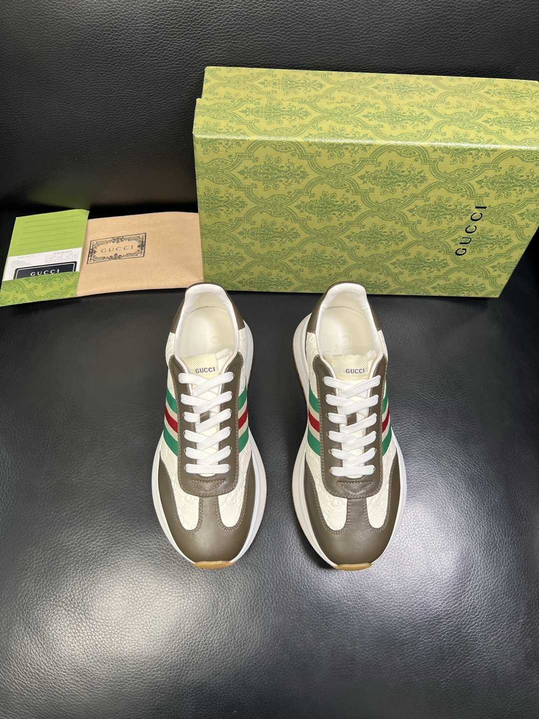 Gucci 高品质 顶级工艺品 古奇 专柜新款原厂配置，意大利进口牛皮面料，进口牛皮内里垫，透气舒适，鞋