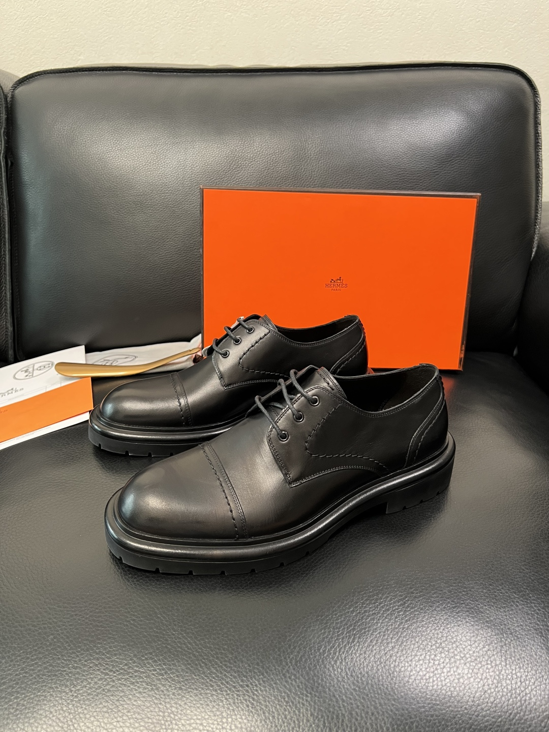 Hermes 高品质 顶级工艺品 爱马仕 皮鞋专柜同步发售原厂配置，意大利进口原版牛皮面料，高品质拼接工