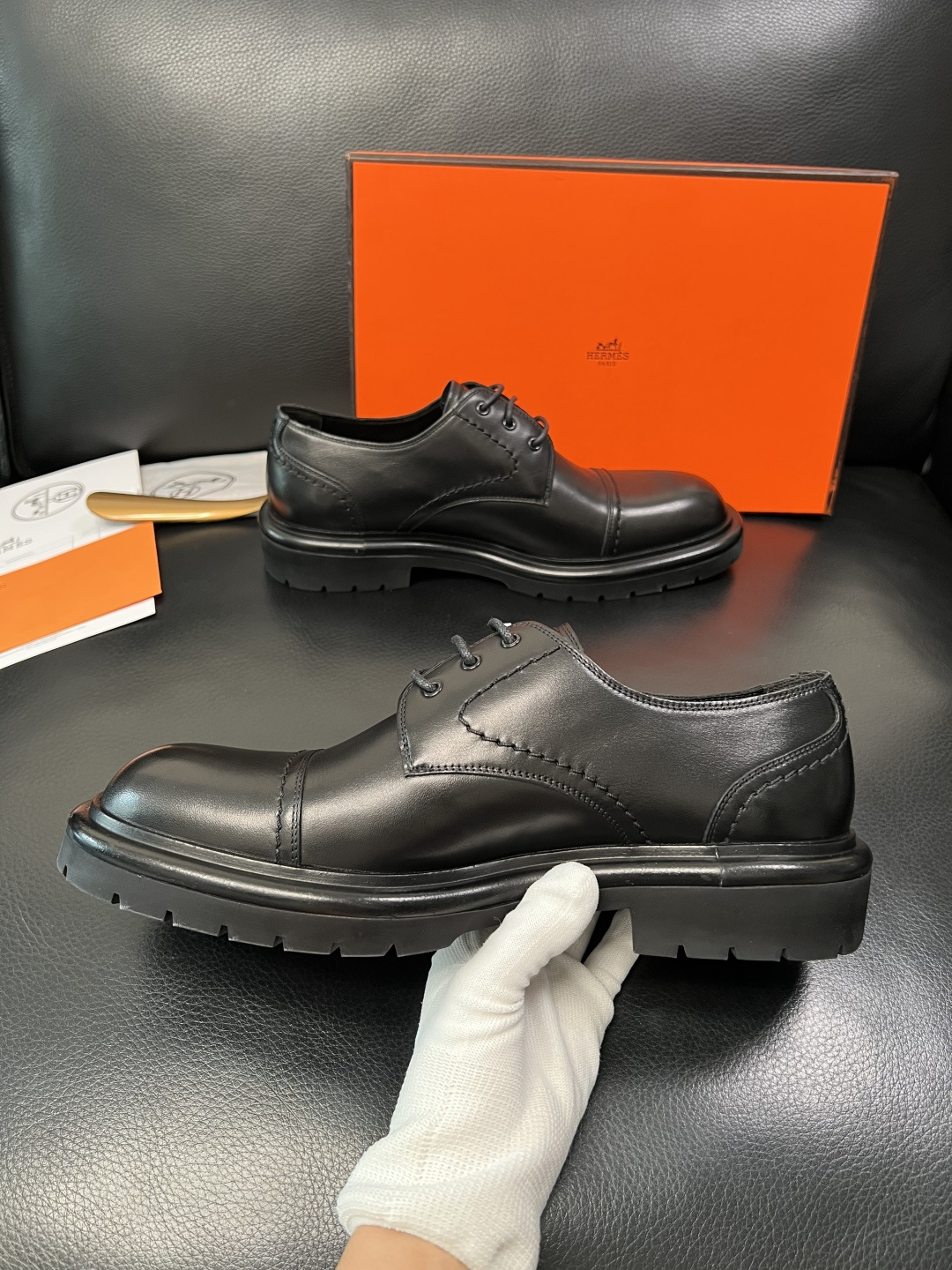 Hermes 高品质 顶级工艺品 爱马仕 皮鞋专柜同步发售原厂配置，意大利进口原版牛皮面料，高品质拼接工