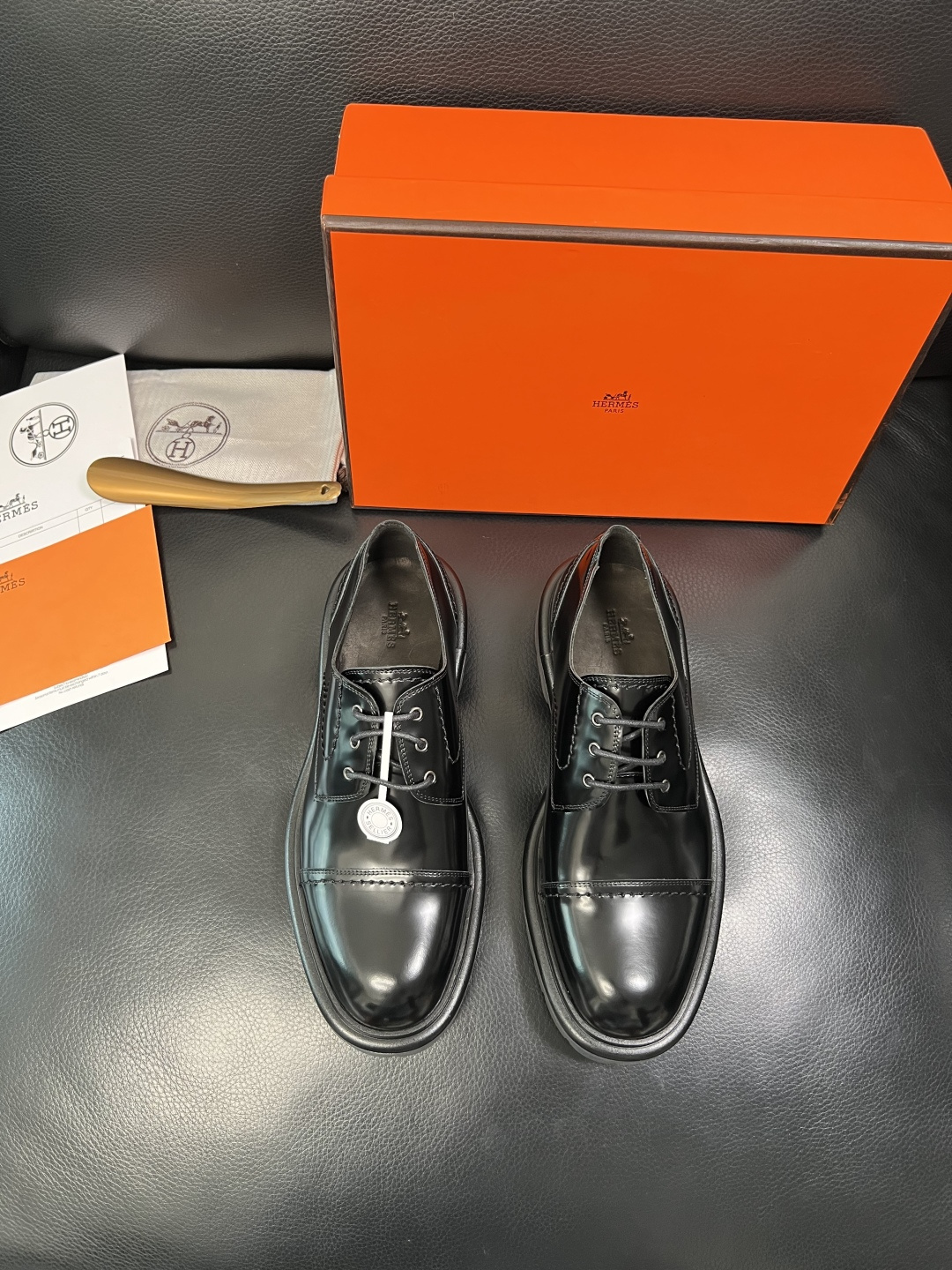 Hermes 高品质 顶级工艺品 爱马仕 皮鞋专柜同步发售原厂配置，意大利进口原版牛皮面料，高品质拼接工