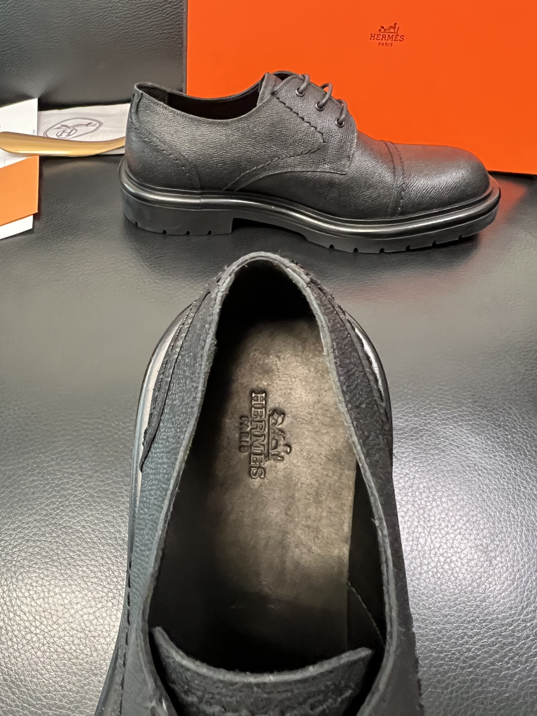 Hermes 高品质 顶级工艺品 爱马仕 皮鞋专柜同步发售原厂配置，意大利进口原版牛皮面料，高品质拼接工