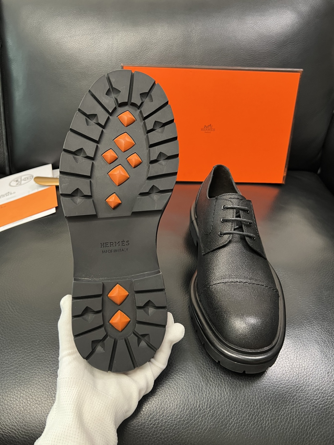 Hermes 高品质 顶级工艺品 爱马仕 皮鞋专柜同步发售原厂配置，意大利进口原版牛皮面料，高品质拼接工