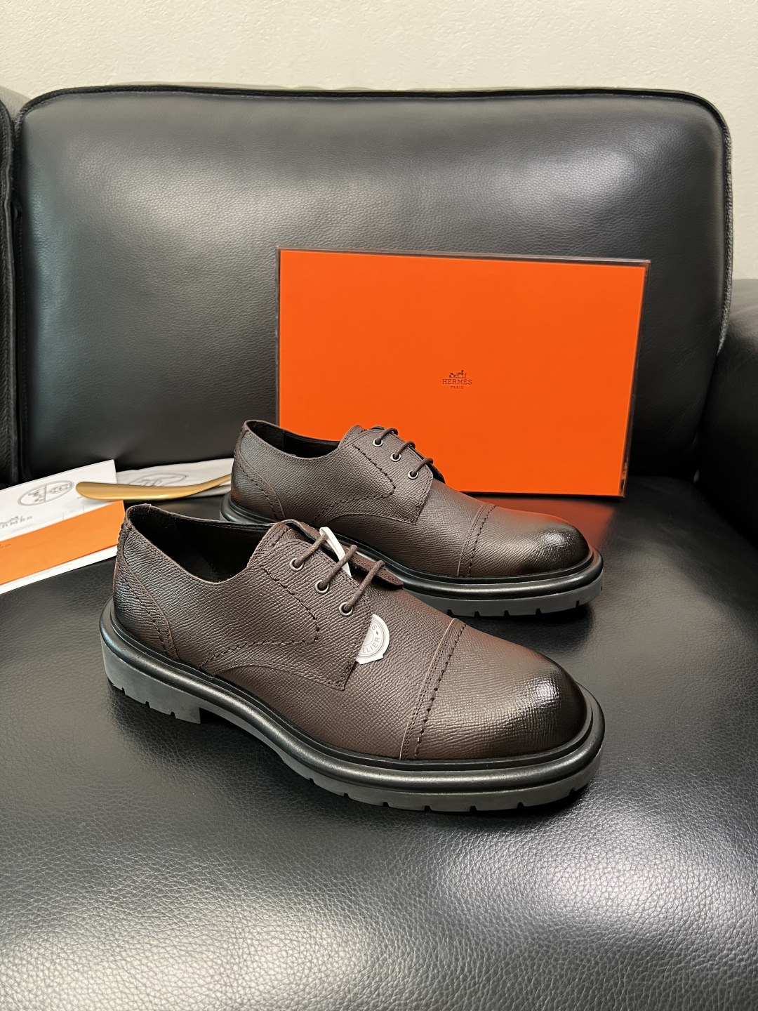 Hermes 高品质 顶级工艺品 爱马仕 皮鞋专柜同步发售原厂配置，意大利进口原版牛皮面料，高品质拼接工