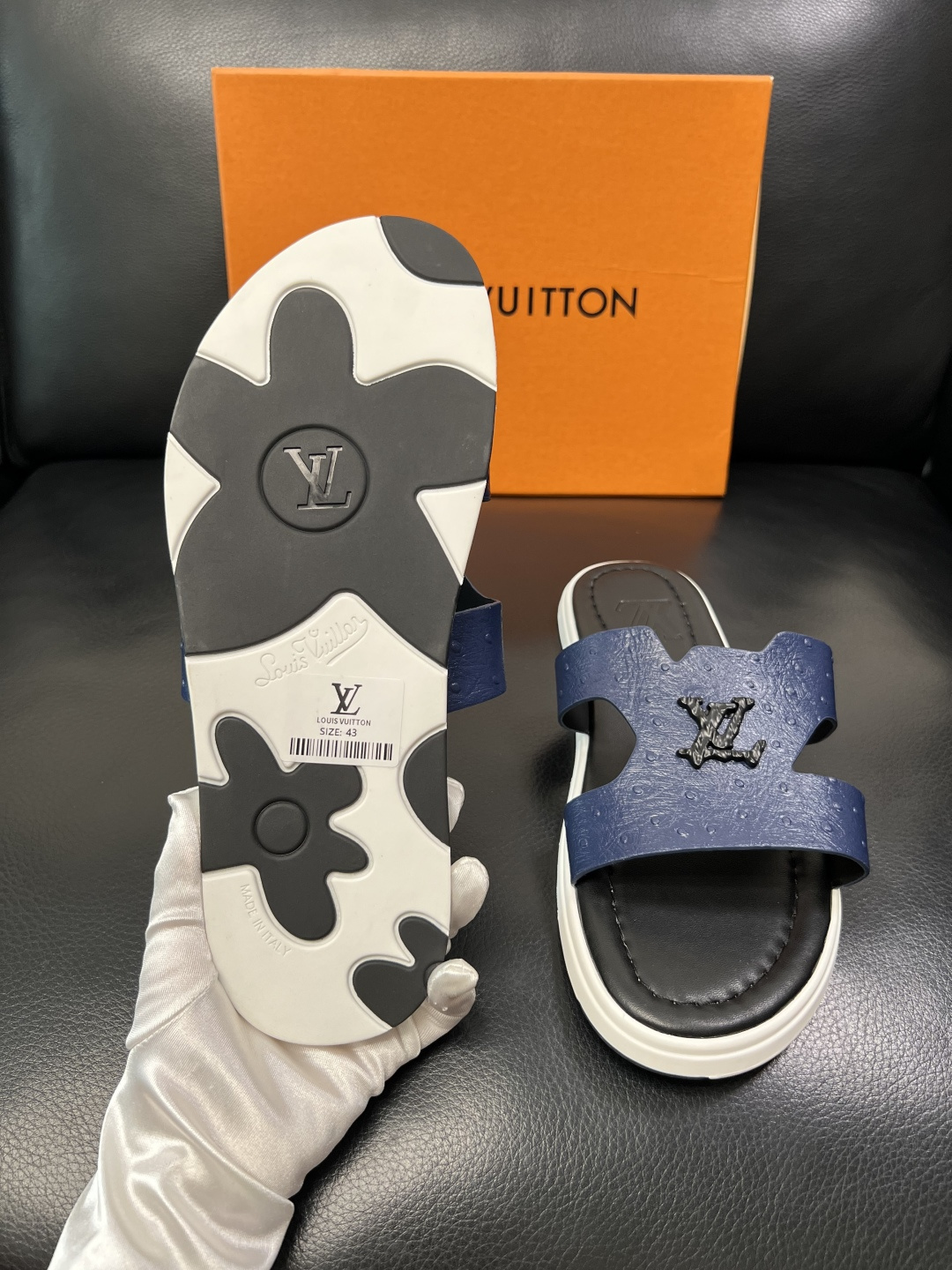 Lv 高品质 顶级工艺品 路易威登，拖鞋 专柜同步原厂配置，鞋面意大利进口，高品质拼接缤纷色彩复杂工艺品