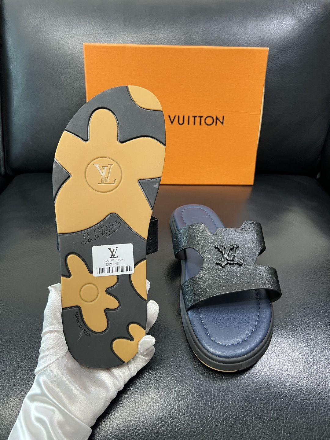 Lv 高品质 顶级工艺品 路易威登，拖鞋 专柜同步原厂配置，鞋面意大利进口，高品质拼接缤纷色彩复杂工艺品