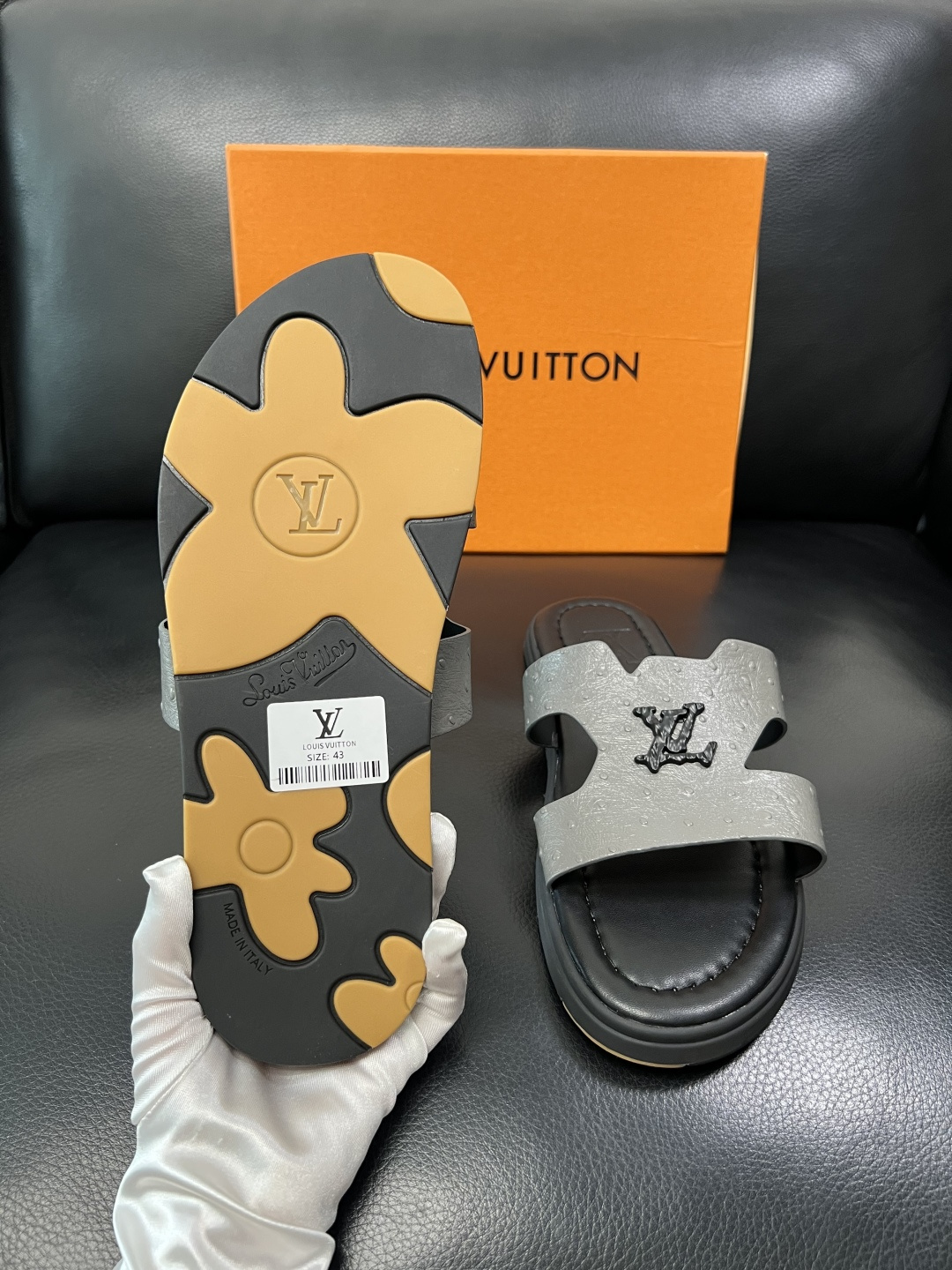 Lv 高品质 顶级工艺品 路易威登，拖鞋 专柜同步原厂配置，鞋面意大利进口，高品质拼接缤纷色彩复杂工艺品