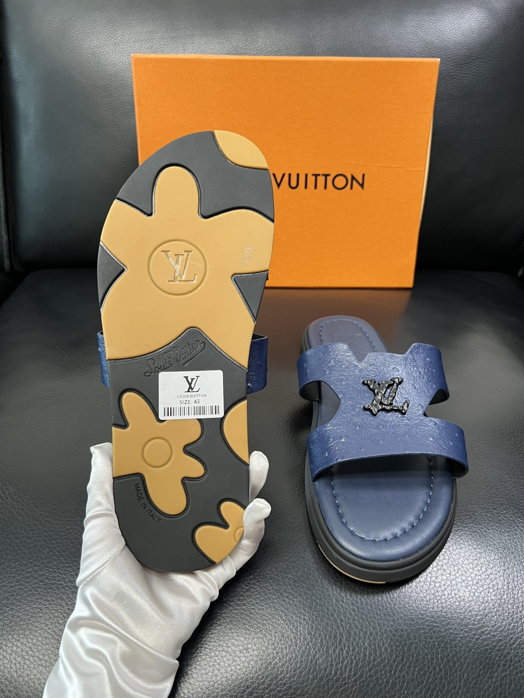 Lv 高品质 顶级工艺品 路易威登，拖鞋 专柜同步原厂配置，鞋面意大利进口，高品质拼接缤纷色彩复杂工艺品