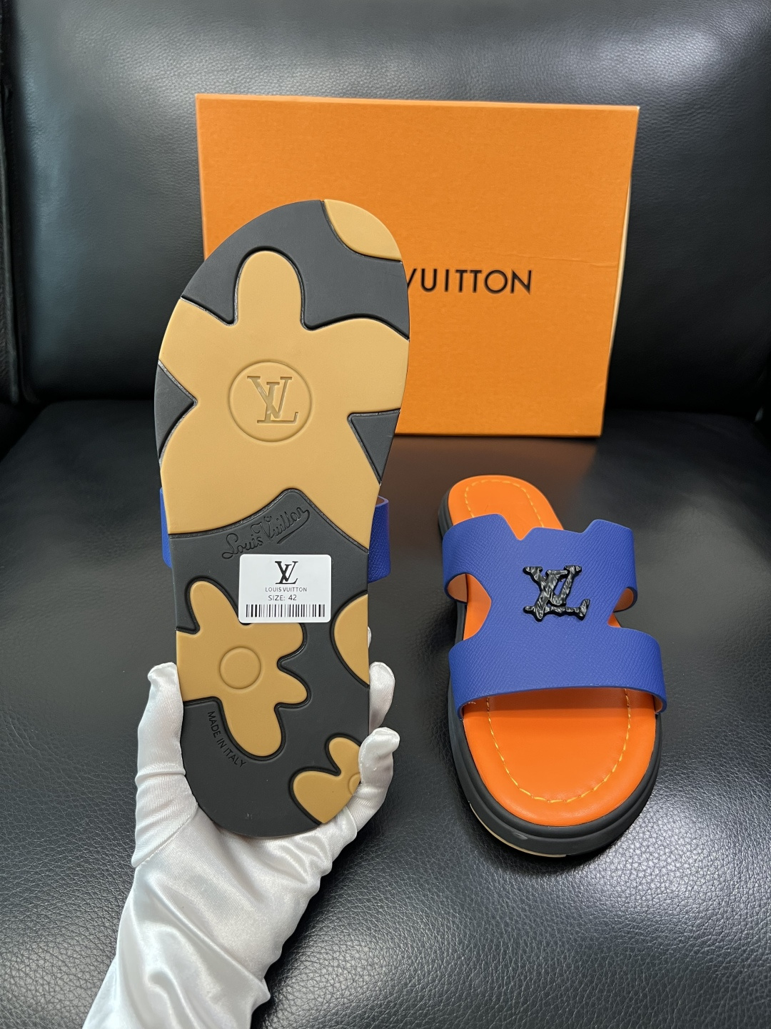 Lv 高品质 顶级工艺品 路易威登，拖鞋 专柜同步原厂配置，鞋面意大利进口，高品质拼接缤纷色彩复杂工艺品