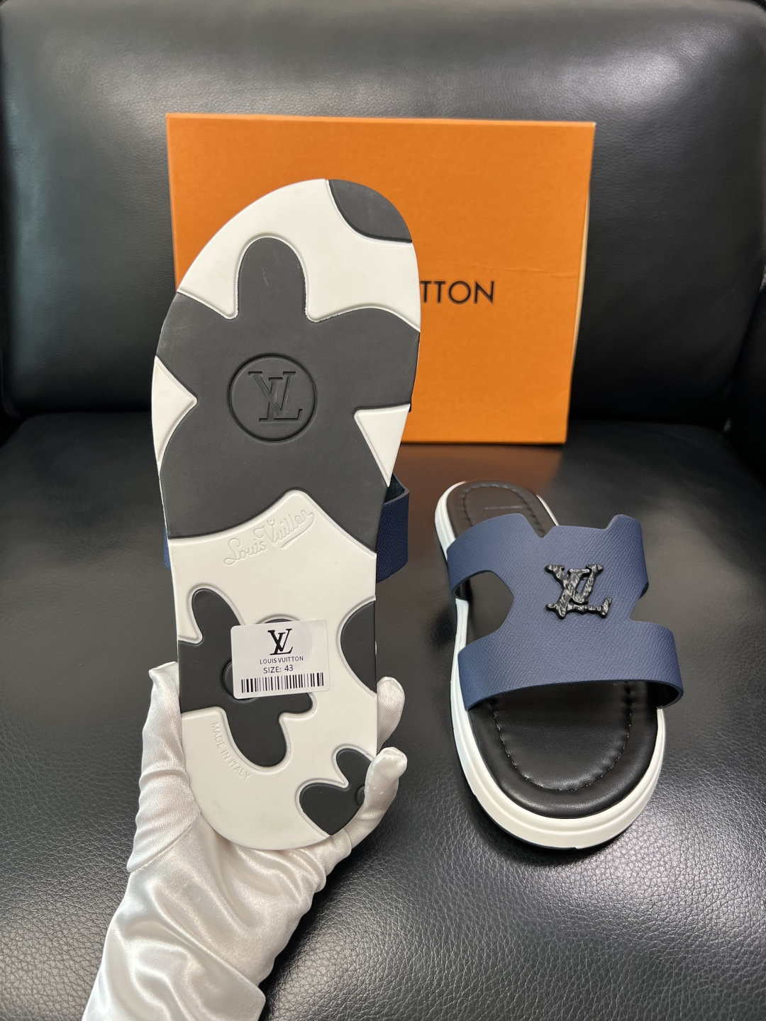 Lv 高品质 顶级工艺品 路易威登，拖鞋 专柜同步原厂配置，鞋面意大利进口，高品质拼接缤纷色彩复杂工艺品