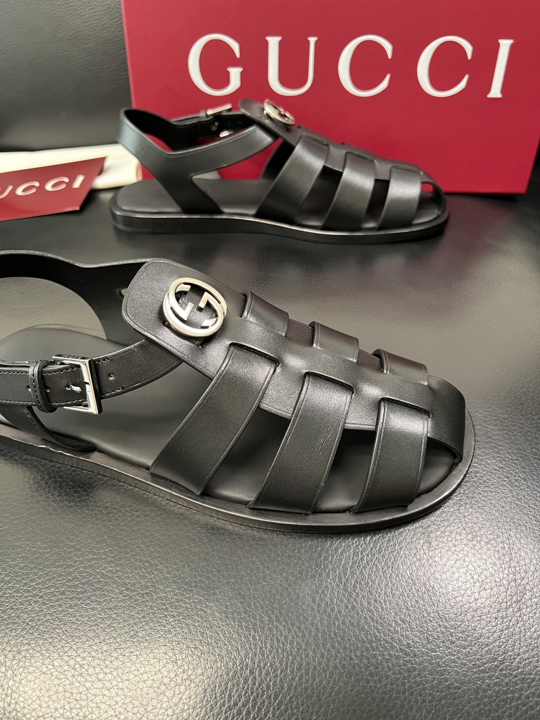 Gucci 高品质 顶级工艺品 古奇 拖鞋专柜新款原厂配置，意大利进口牛皮面料，进口牛皮内里垫，透气舒适