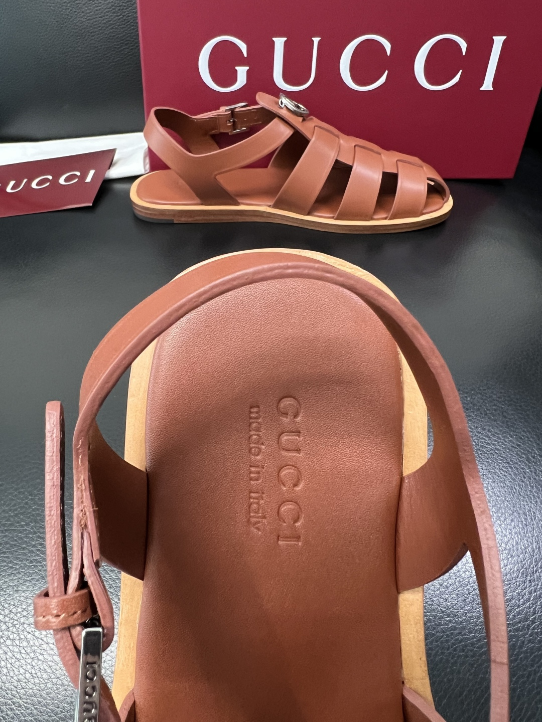 Gucci 高品质 顶级工艺品 古奇 拖鞋专柜新款原厂配置，意大利进口牛皮面料，进口牛皮内里垫，透气舒适