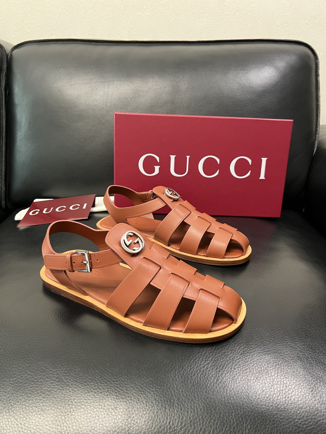 Gucci 高品质 顶级工艺品 古奇 拖鞋专柜新款原厂配置，意大利进口牛皮面料，进口牛皮内里垫，透气舒适