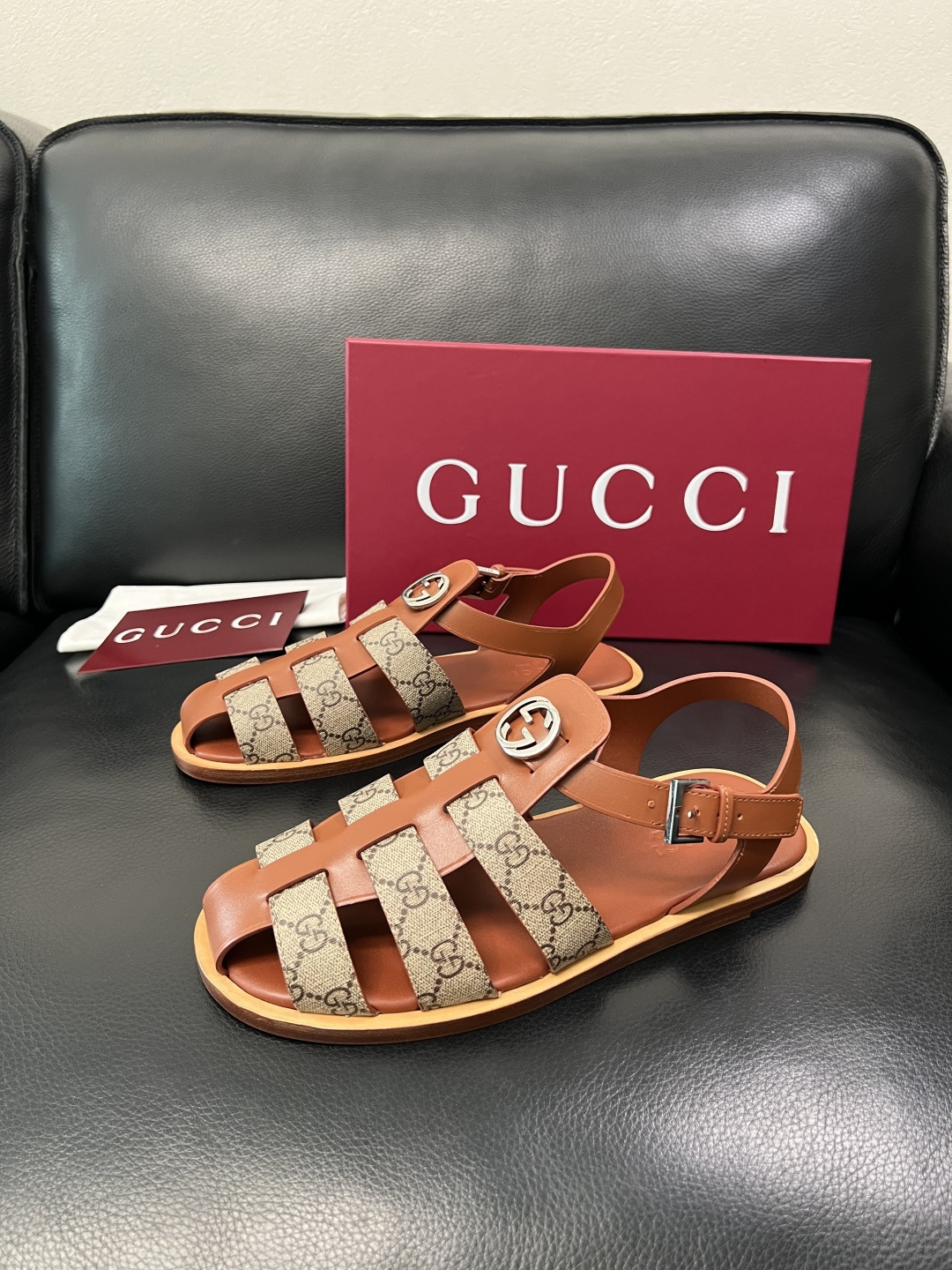Gucci 高品质 顶级工艺品 古奇 拖鞋专柜新款原厂配置，意大利进口牛皮面料，进口牛皮内里垫，透气舒适