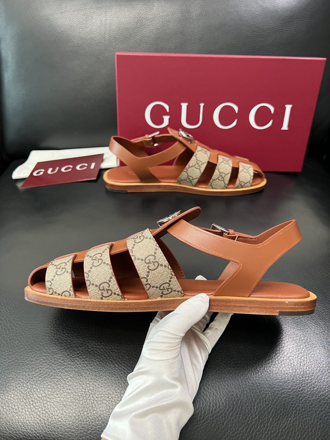 Gucci 高品质 顶级工艺品 古奇 拖鞋专柜新款原厂配置，意大利进口牛皮面料，进口牛皮内里垫，透气舒适