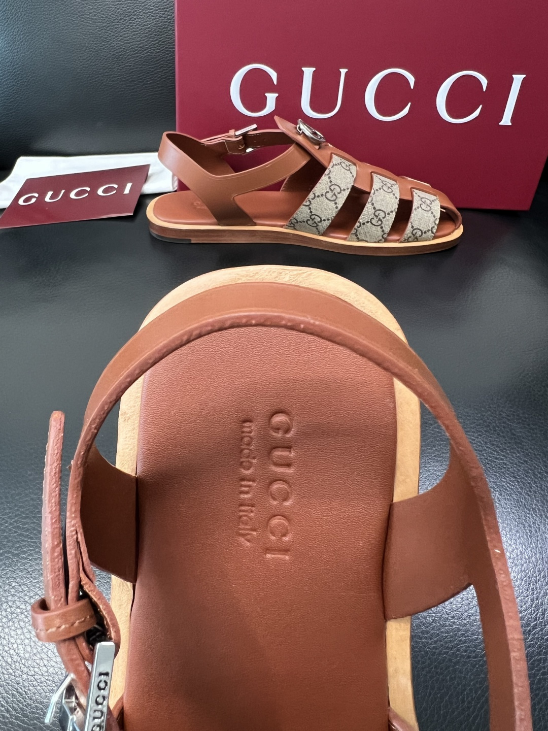 Gucci 高品质 顶级工艺品 古奇 拖鞋专柜新款原厂配置，意大利进口牛皮面料，进口牛皮内里垫，透气舒适