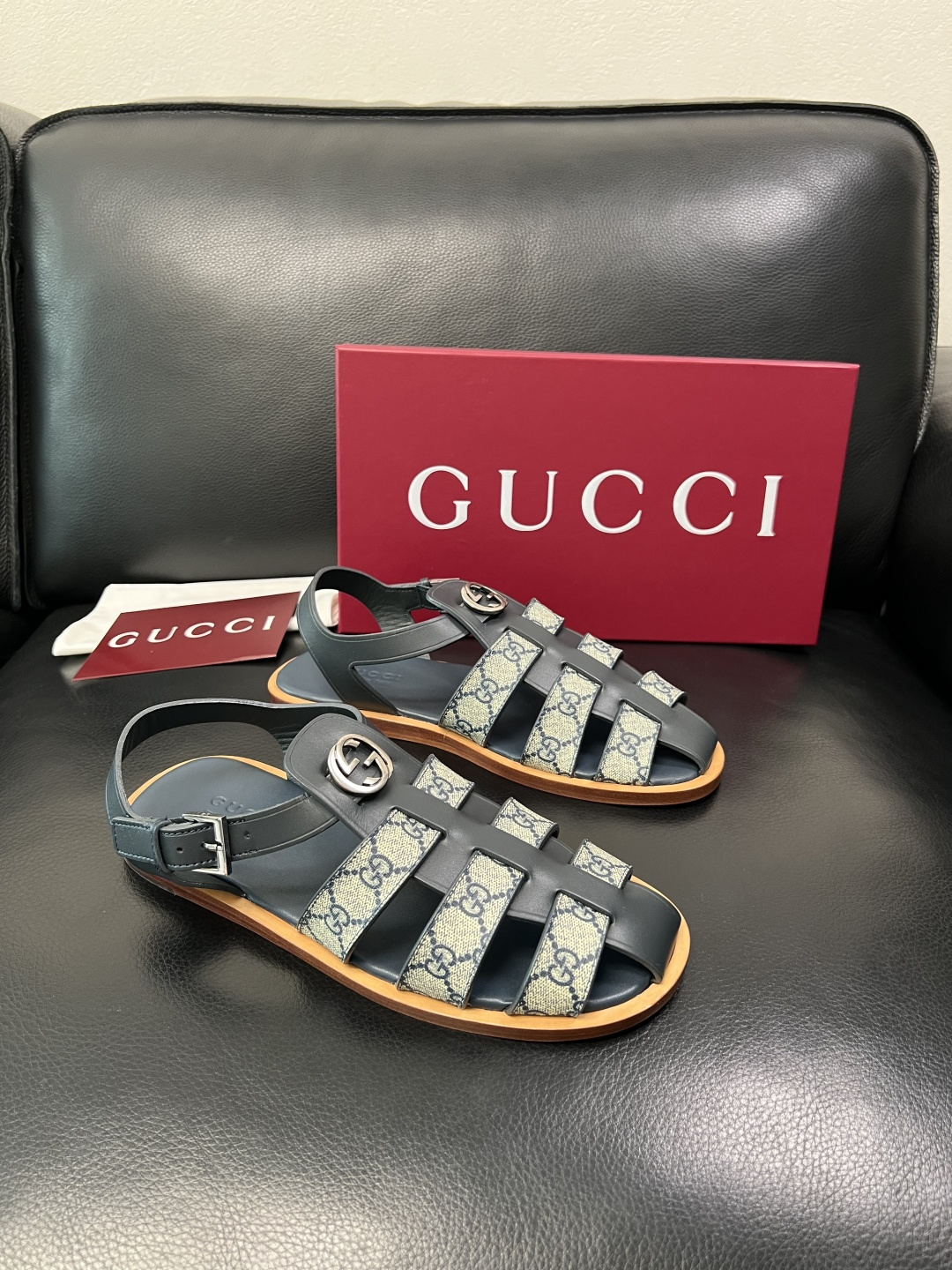 Gucci 高品质 顶级工艺品 古奇 拖鞋专柜新款原厂配置，意大利进口牛皮面料，进口牛皮内里垫，透气舒适
