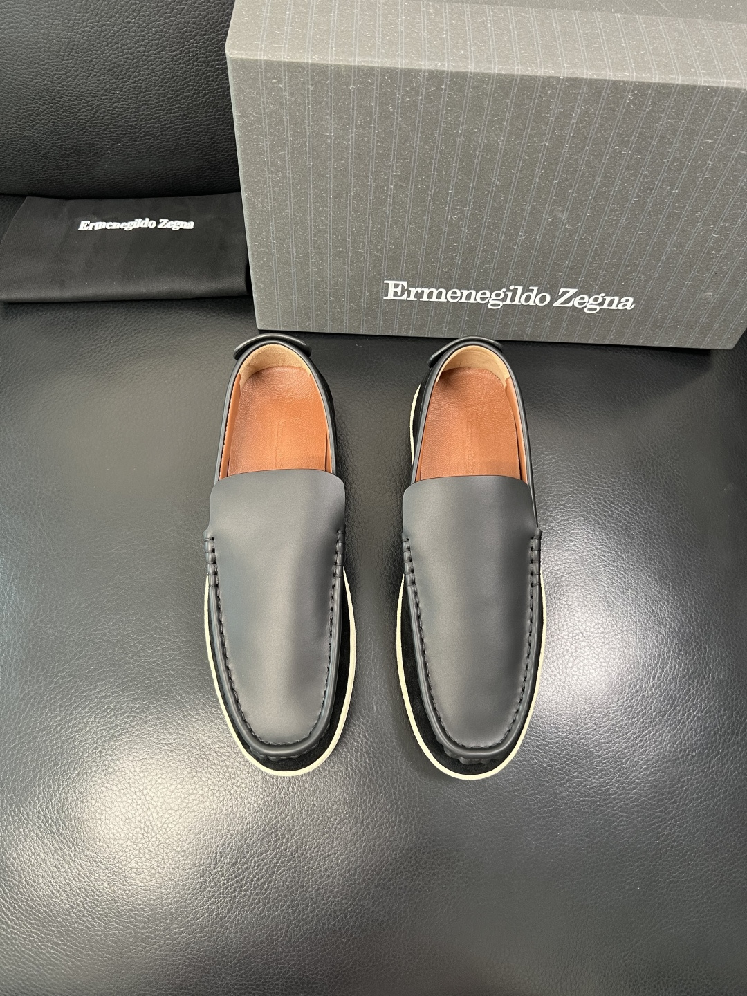 Zegna 高品质 顶级工艺品 杰尼亚 专柜新款原厂配置，意大利进口牛皮面料，进口牛里垫，透气舒适，鞋底