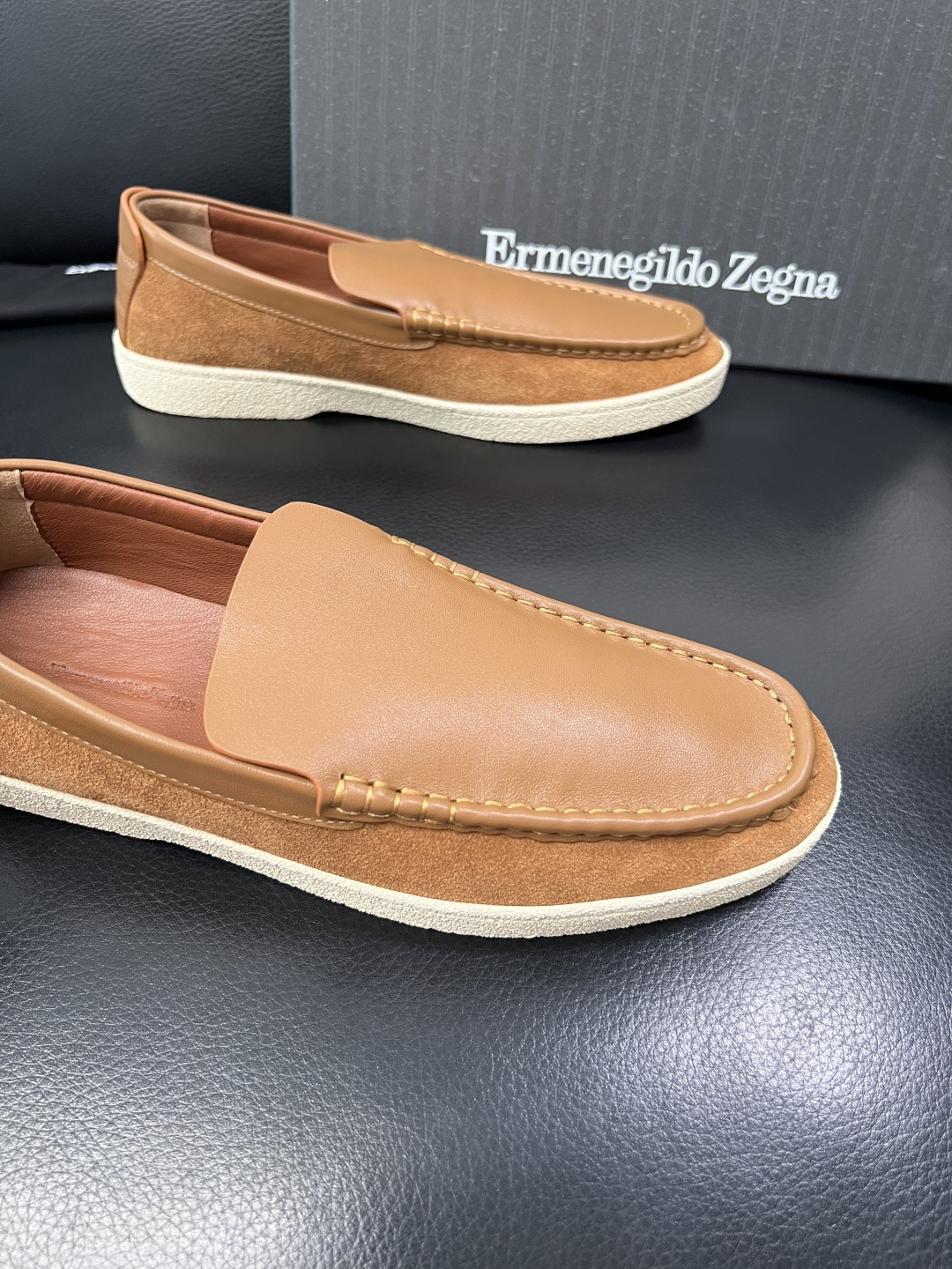 Zegna 高品质 顶级工艺品 杰尼亚 专柜新款原厂配置，意大利进口牛皮面料，进口牛里垫，透气舒适，鞋底