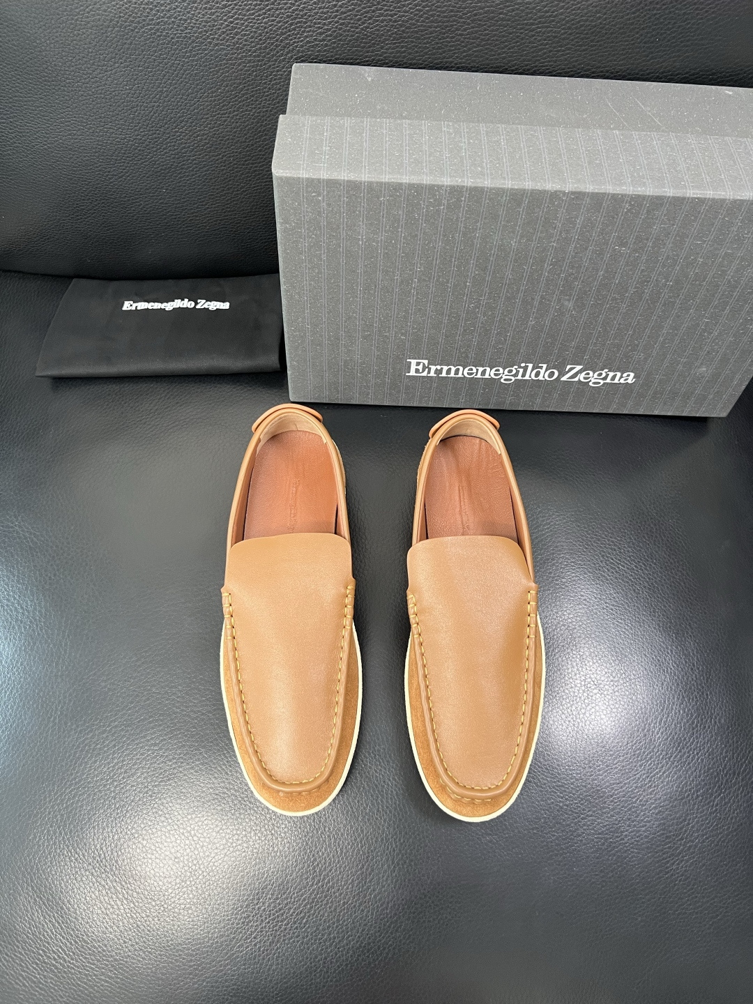 Zegna 高品质 顶级工艺品 杰尼亚 专柜新款原厂配置，意大利进口牛皮面料，进口牛里垫，透气舒适，鞋底