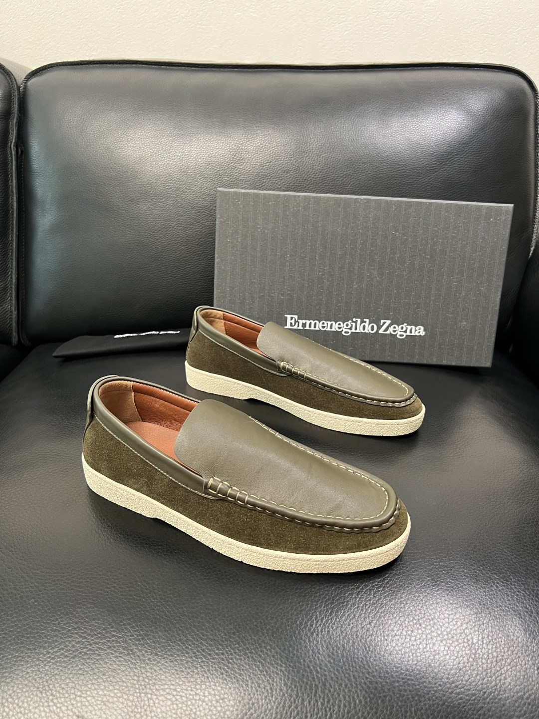 Zegna 高品质 顶级工艺品 杰尼亚 专柜新款原厂配置，意大利进口牛皮面料，进口牛里垫，透气舒适，鞋底