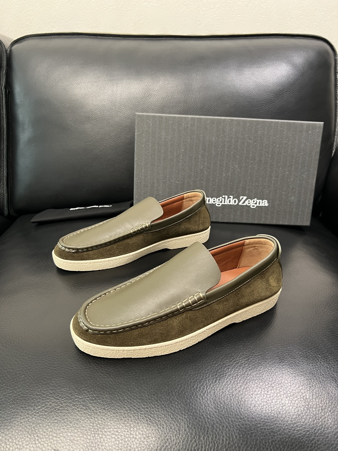 Zegna 高品质 顶级工艺品 杰尼亚 专柜新款原厂配置，意大利进口牛皮面料，进口牛里垫，透气舒适，鞋底