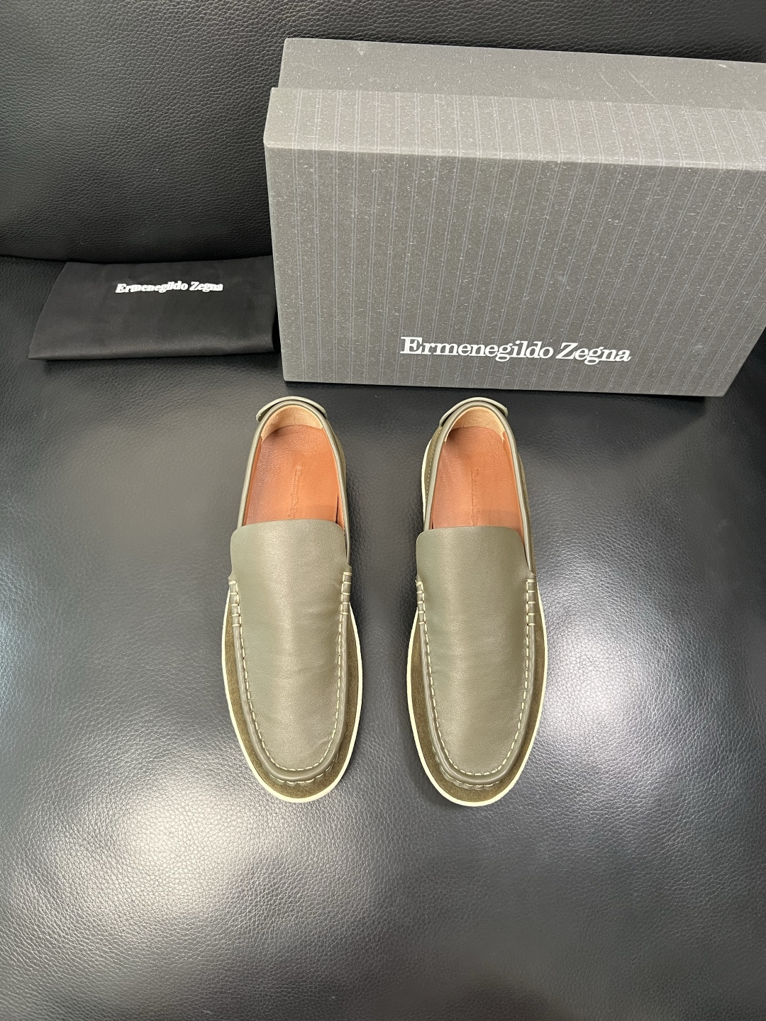 Zegna 高品质 顶级工艺品 杰尼亚 专柜新款原厂配置，意大利进口牛皮面料，进口牛里垫，透气舒适，鞋底