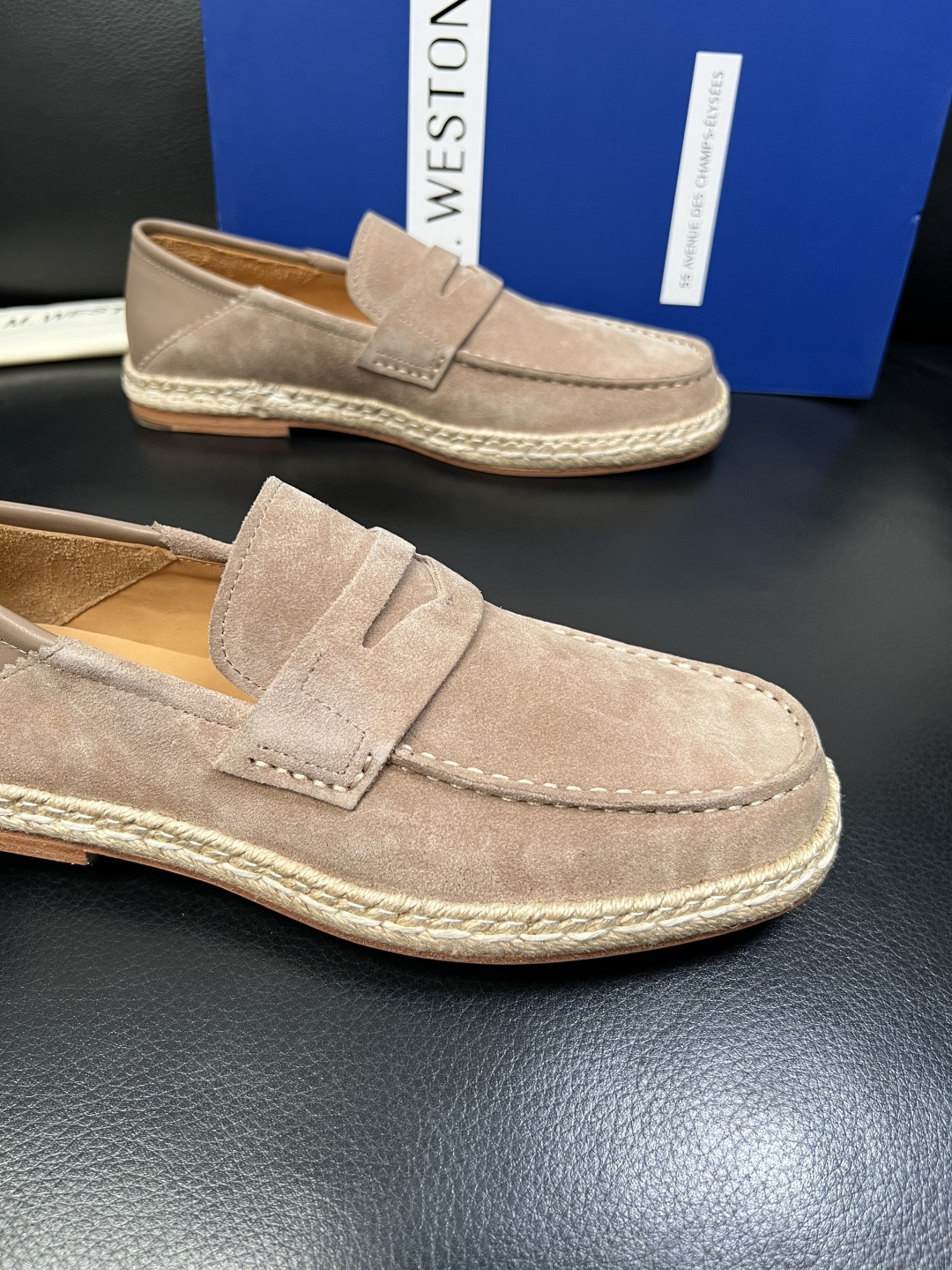 ⚠️只换码不退⚠️ J.M.WESTON 高品质 顶级工艺品 专柜新品同步，鞋面意大利进口牛皮拼布面料，