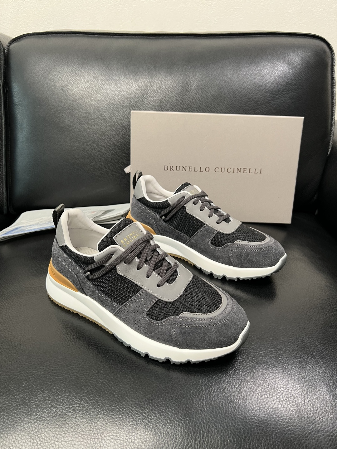 Brunello Cucinelli 高品质 顶级工艺品 BC 专柜同步原厂配置，意大利进口牛皮面料牛内