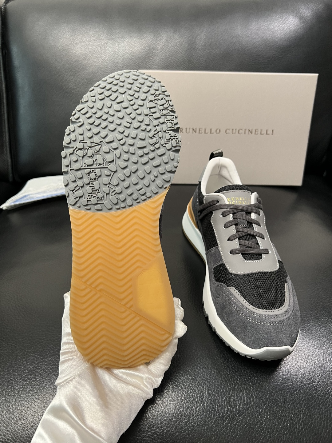 Brunello Cucinelli 高品质 顶级工艺品 BC 专柜同步原厂配置，意大利进口牛皮面料牛内