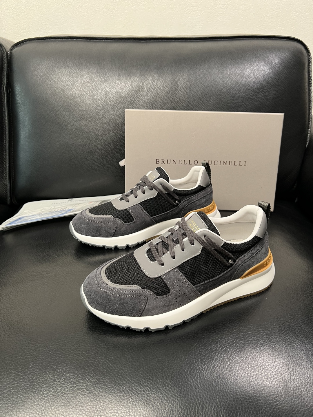 Brunello Cucinelli 高品质 顶级工艺品 BC 专柜同步原厂配置，意大利进口牛皮面料牛内