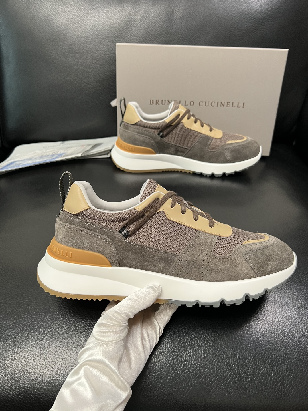 Brunello Cucinelli 高品质 顶级工艺品 BC 专柜同步原厂配置，意大利进口牛皮面料牛内