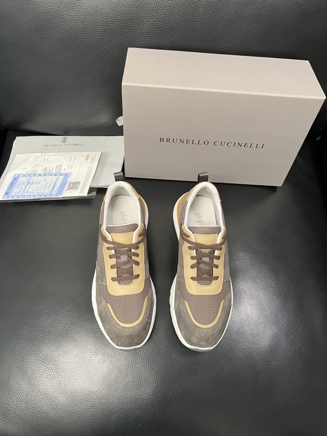 Brunello Cucinelli 高品质 顶级工艺品 BC 专柜同步原厂配置，意大利进口牛皮面料牛内