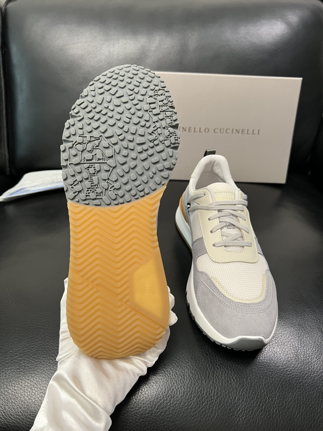 Brunello Cucinelli 高品质 顶级工艺品 BC 专柜同步原厂配置，意大利进口牛皮面料牛内