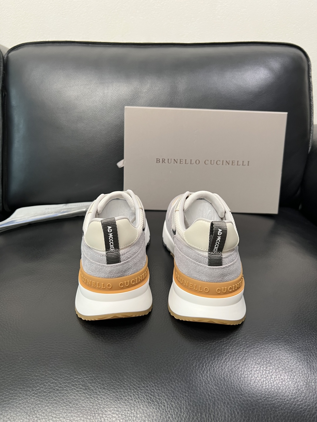 Brunello Cucinelli 高品质 顶级工艺品 BC 专柜同步原厂配置，意大利进口牛皮面料牛内