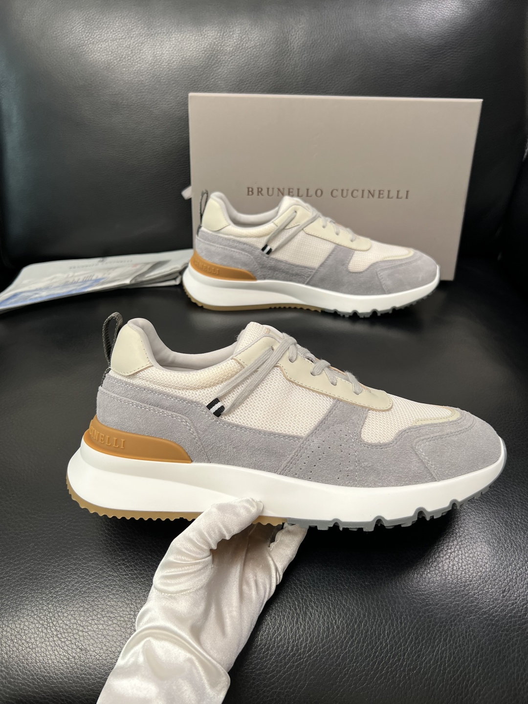 Brunello Cucinelli 高品质 顶级工艺品 BC 专柜同步原厂配置，意大利进口牛皮面料牛内