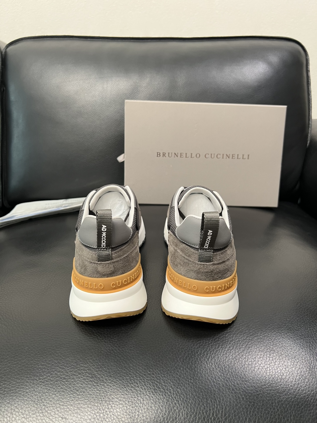Brunello Cucinelli 高品质 顶级工艺品 BC 专柜同步原厂配置，意大利进口牛皮面料牛内