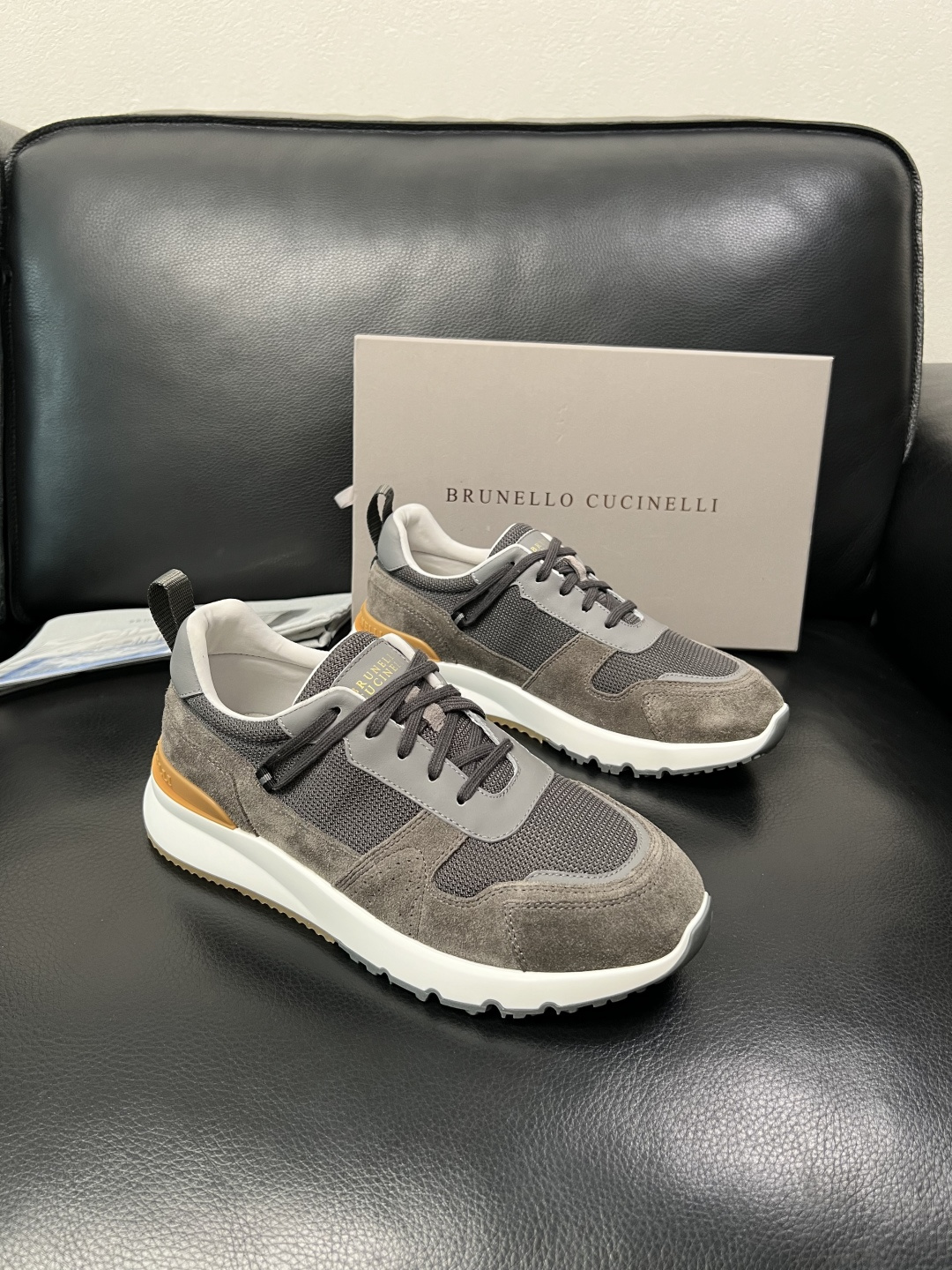 Brunello Cucinelli 高品质 顶级工艺品 BC 专柜同步原厂配置，意大利进口牛皮面料牛内