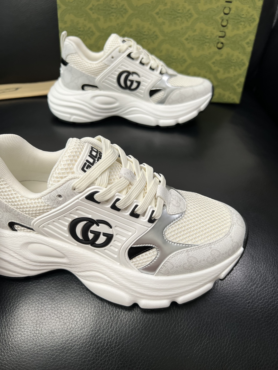 Gucci 高品质 顶级工艺品 古奇 专柜新款原厂配置，意大利进口牛皮搭配印花面料，进口牛皮内里垫，透气