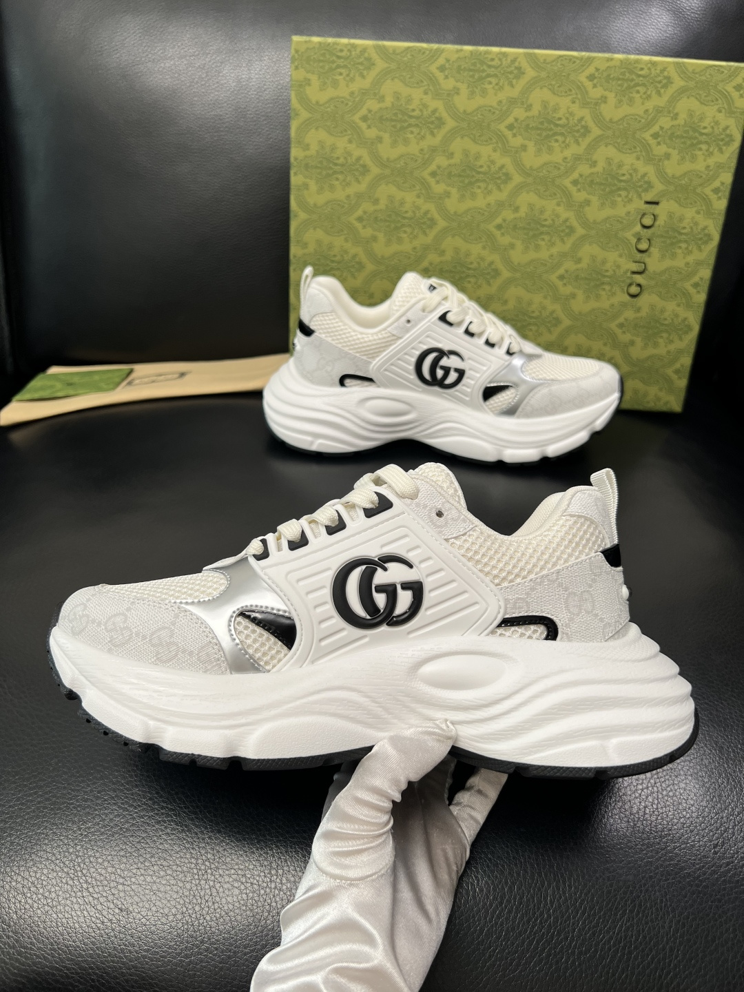 Gucci 高品质 顶级工艺品 古奇 专柜新款原厂配置，意大利进口牛皮搭配印花面料，进口牛皮内里垫，透气