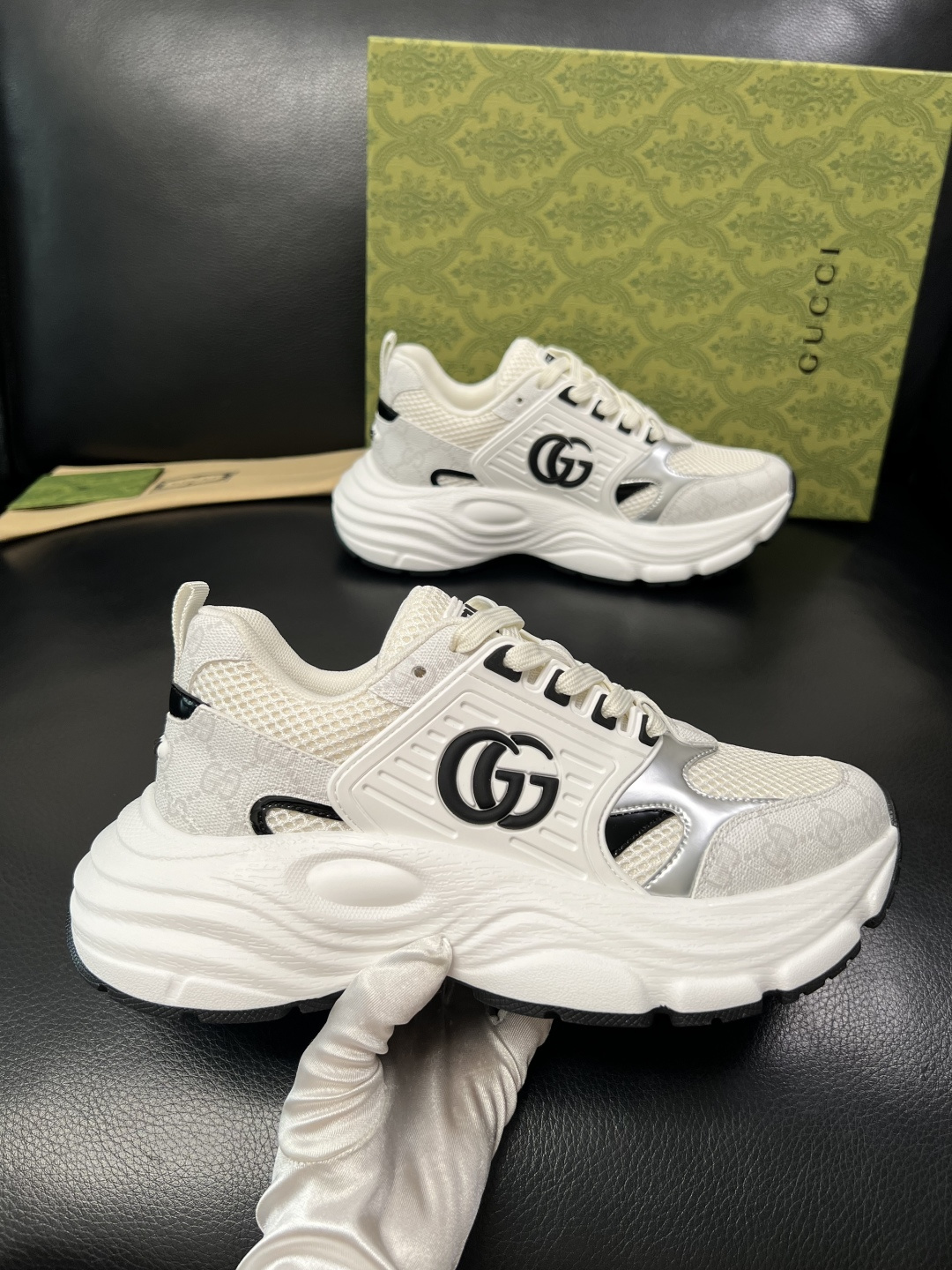 Gucci 高品质 顶级工艺品 古奇 专柜新款原厂配置，意大利进口牛皮搭配印花面料，进口牛皮内里垫，透气