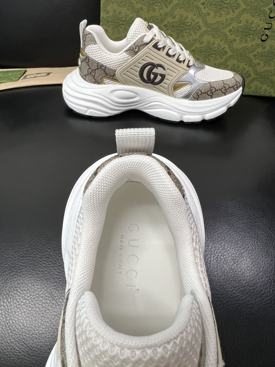 Gucci 高品质 顶级工艺品 古奇 专柜新款原厂配置，意大利进口牛皮搭配印花面料，进口牛皮内里垫，透气