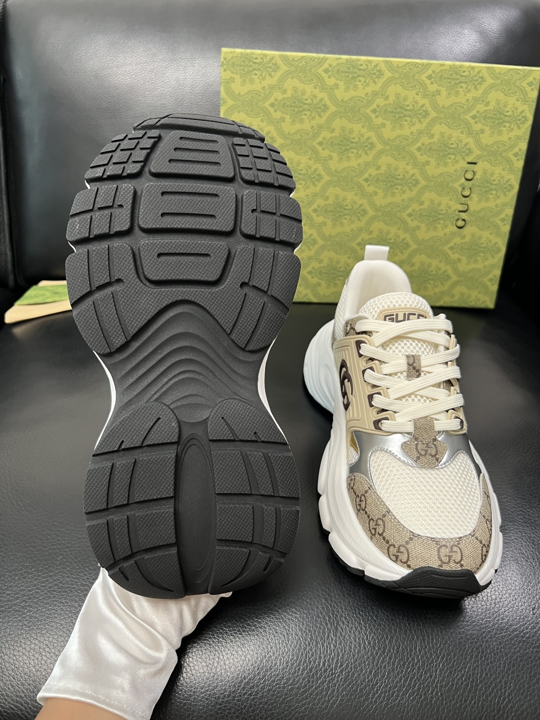 Gucci 高品质 顶级工艺品 古奇 专柜新款原厂配置，意大利进口牛皮搭配印花面料，进口牛皮内里垫，透气