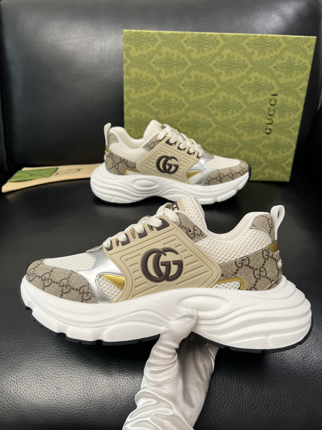 Gucci 高品质 顶级工艺品 古奇 专柜新款原厂配置，意大利进口牛皮搭配印花面料，进口牛皮内里垫，透气