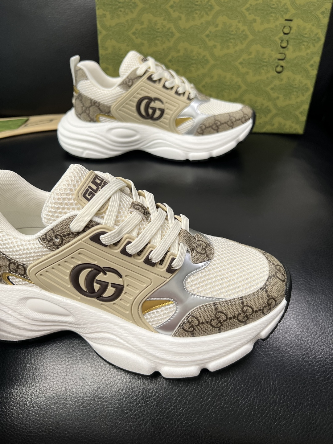 Gucci 高品质 顶级工艺品 古奇 专柜新款原厂配置，意大利进口牛皮搭配印花面料，进口牛皮内里垫，透气