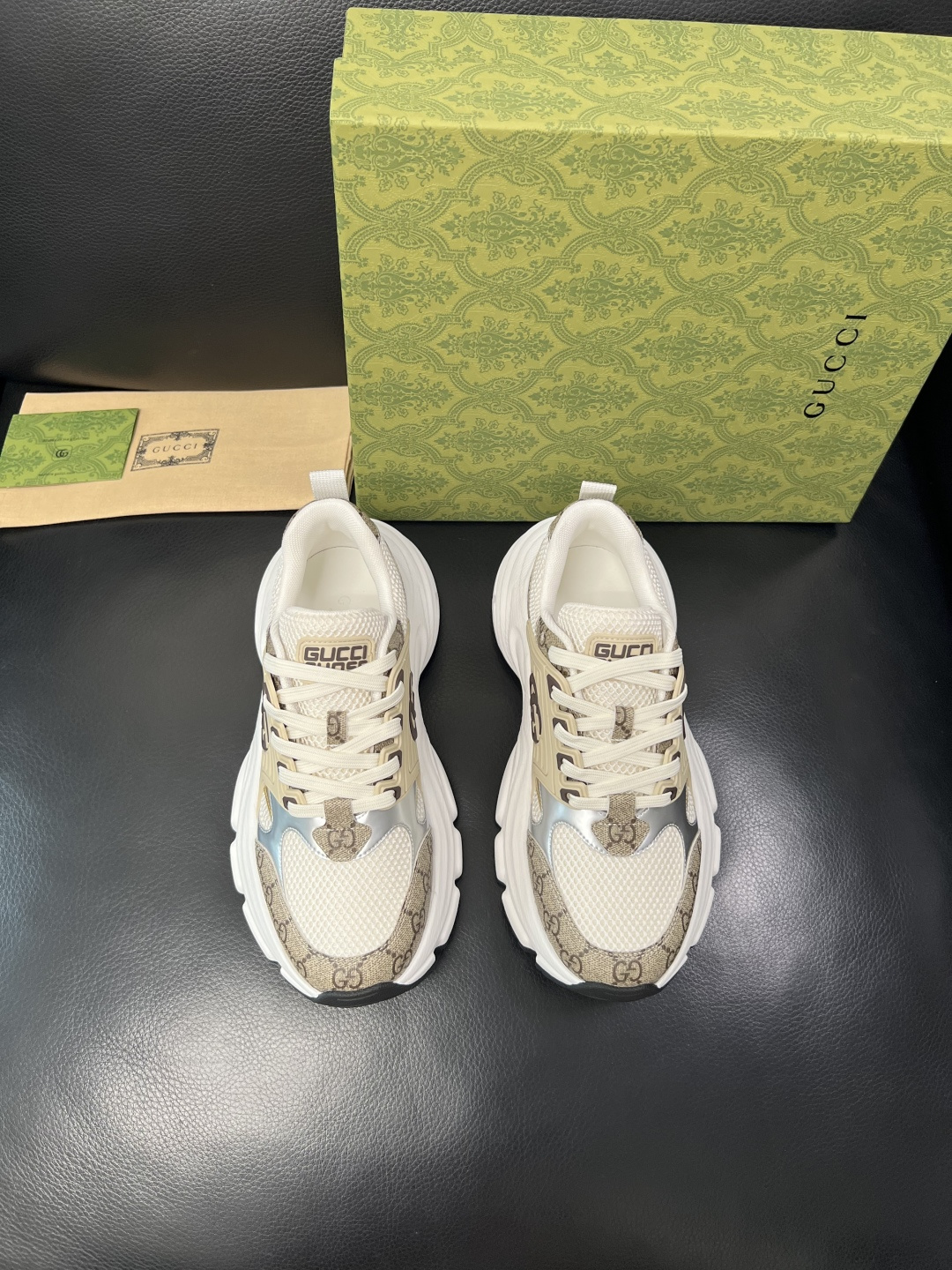 Gucci 高品质 顶级工艺品 古奇 专柜新款原厂配置，意大利进口牛皮搭配印花面料，进口牛皮内里垫，透气